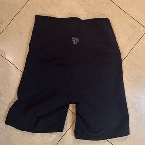 TNA aritzia bike shorts